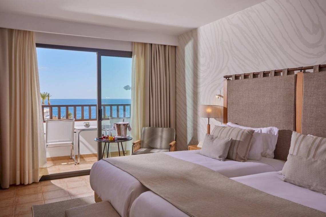 Doppelzimmer mit Meerblick im Secrets Lanzarote Resort & Spa