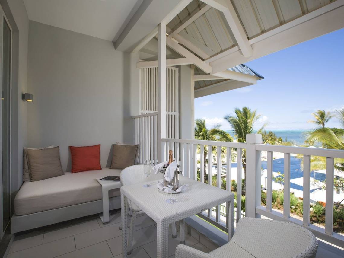 Radisson Blu Azuri Resort & Spa in Mauritius
