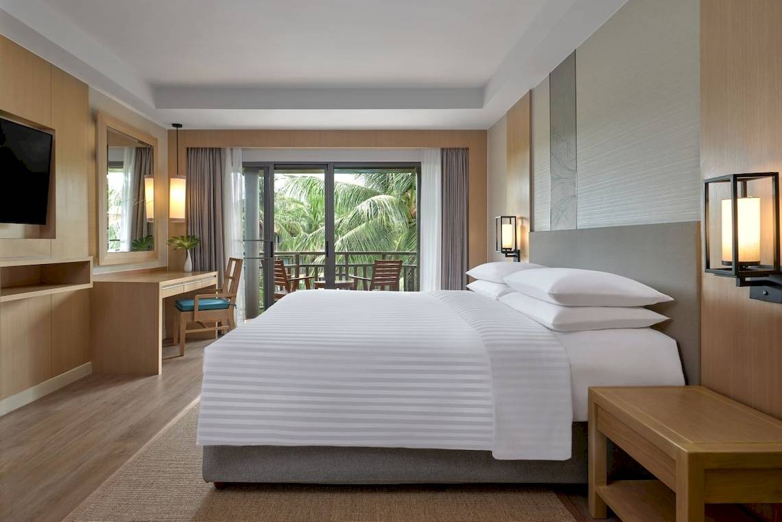Phuket Marriott Resort & Spa Merlin Beach