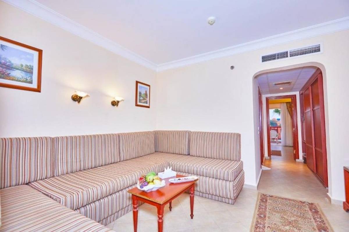 Titanic Beach Spa & Aqua Park in Hurghada