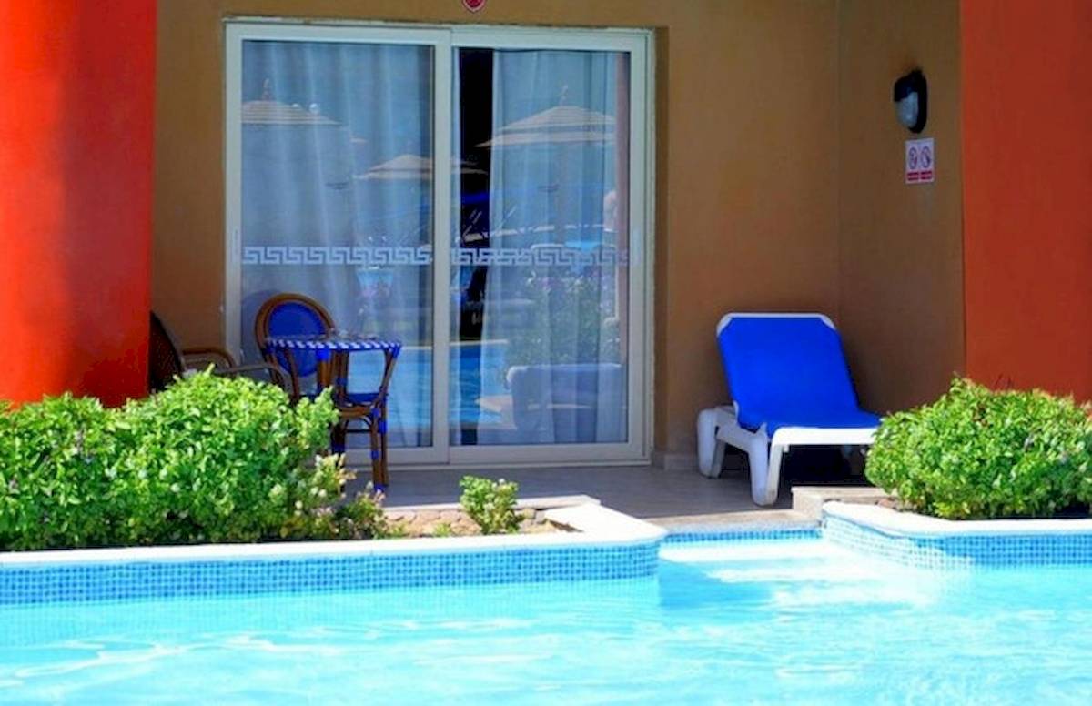 Titanic Beach Spa & Aqua Park in Hurghada