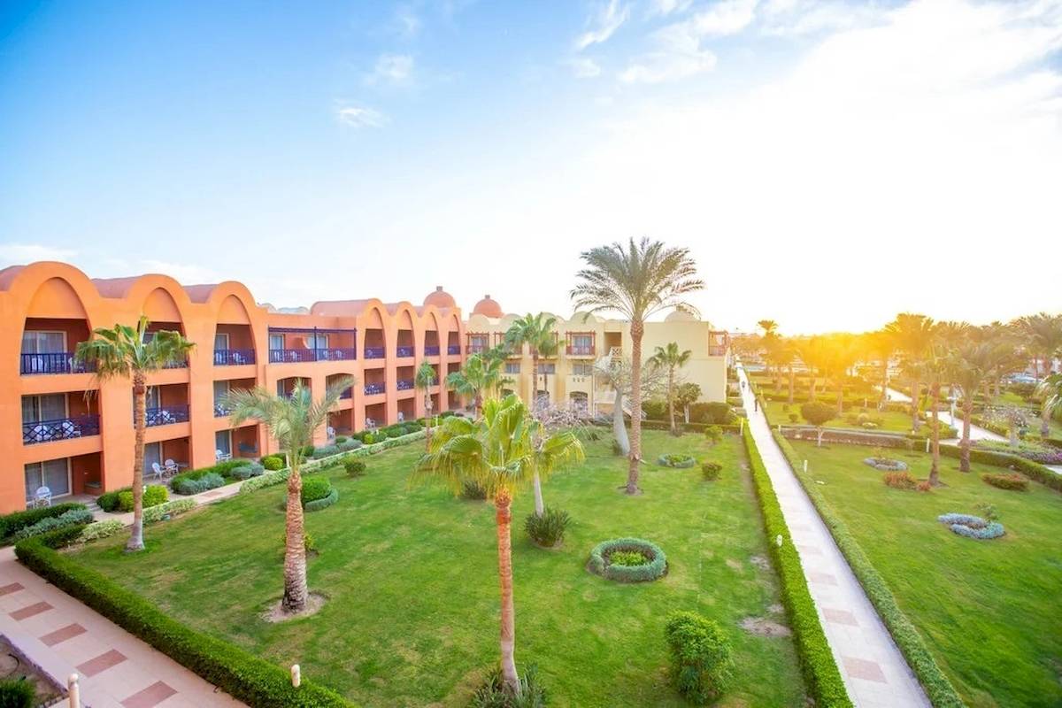 Titanic Beach Spa & Aqua Park in Hurghada