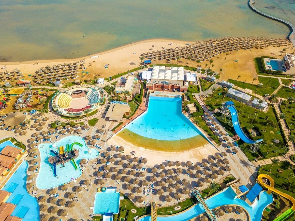Titanic Beach Spa & Aqua Park in Hurghada