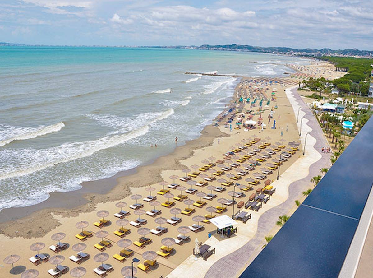 Brilliant Hotel & Spa in Golem