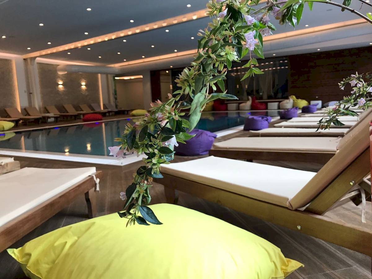 Sandy Beach Resort in Golem