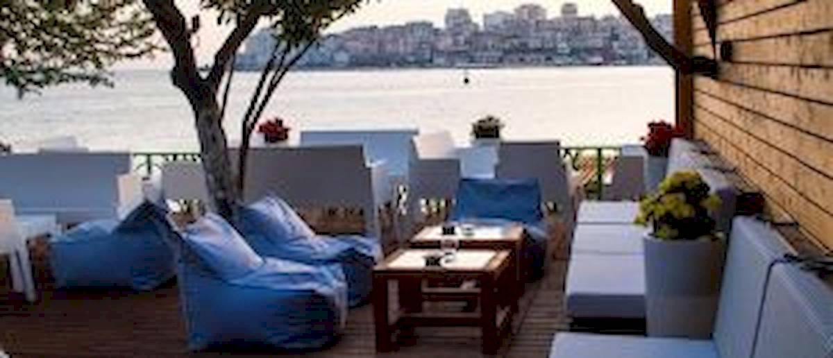 Demi Hotel in Saranda