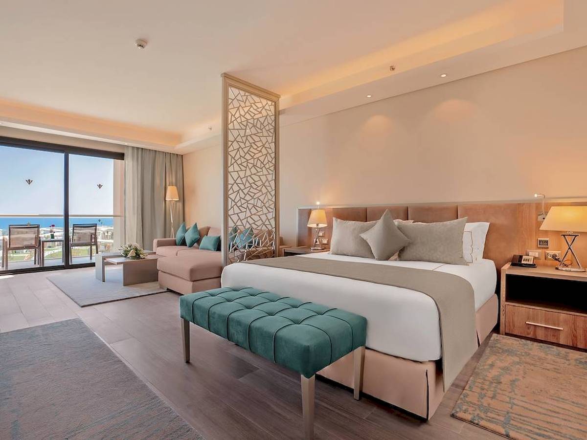 Rixos Premium Magawish Suites & Villas