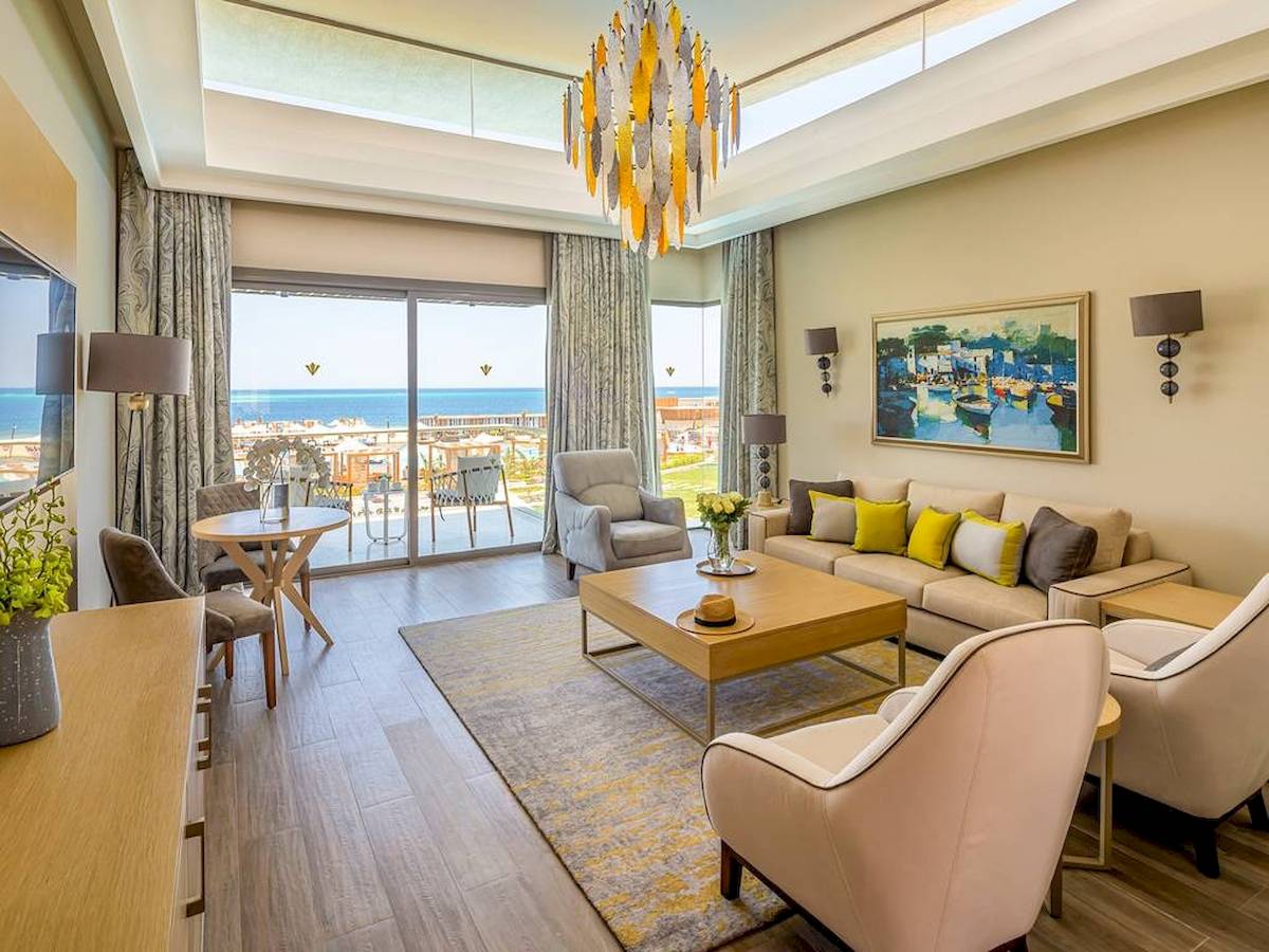 Rixos Premium Magawish Suites & Villas