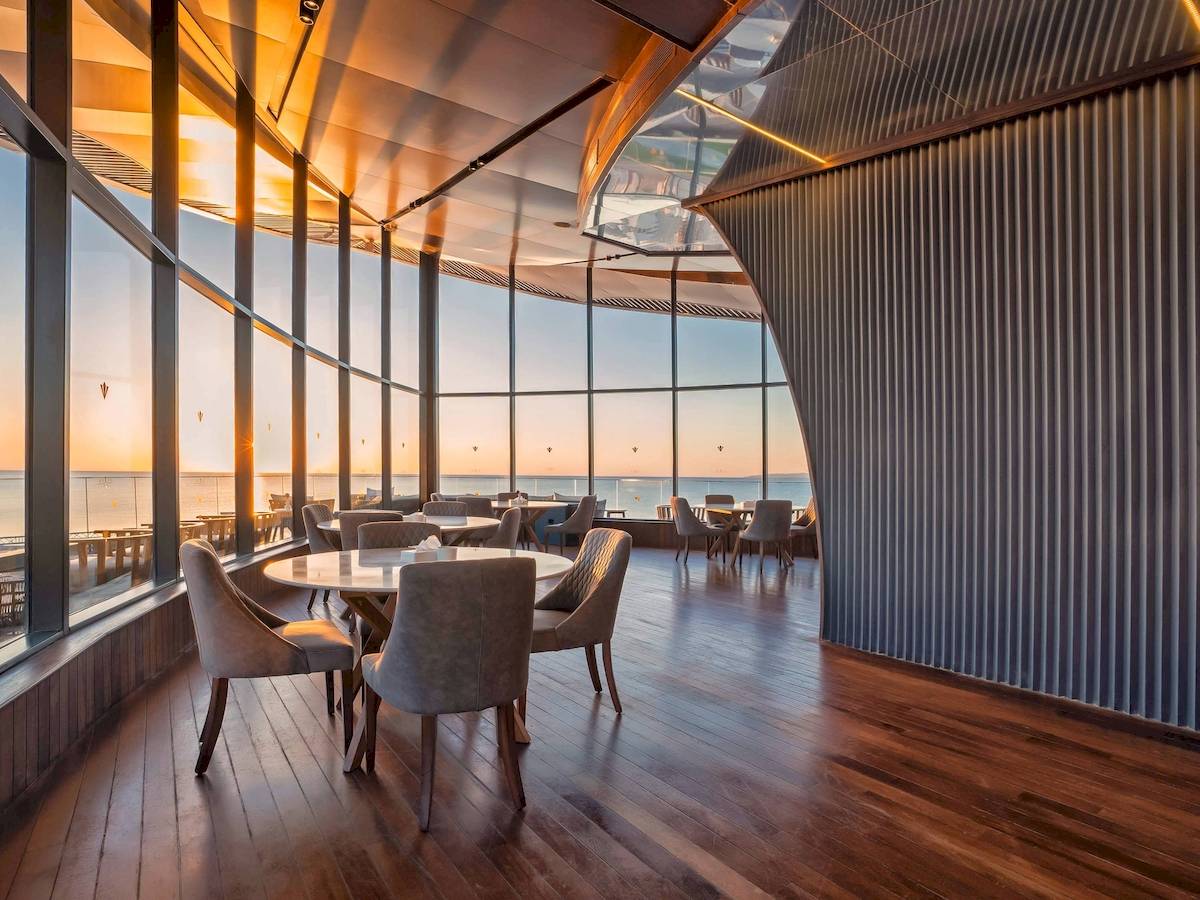 Rixos Premium Magawish Suites & Villas