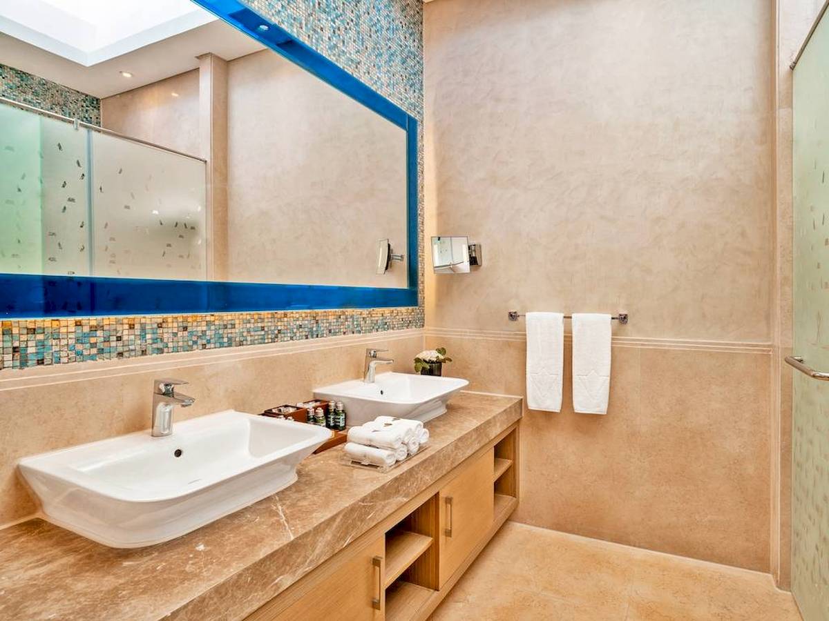 Rixos Premium Magawish Suites & Villas