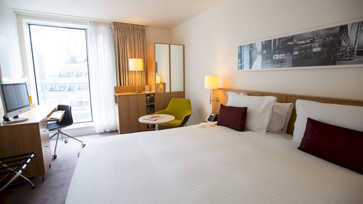 DoubleTree by Hilton Tower of London
