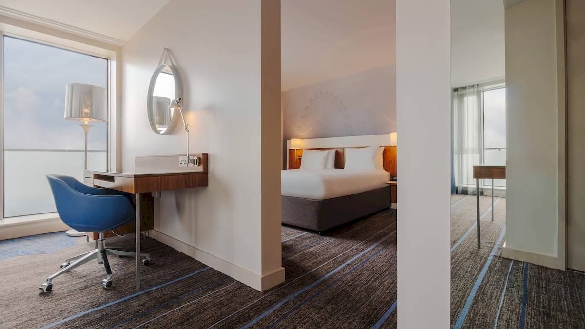 DoubleTree by Hilton Tower of London