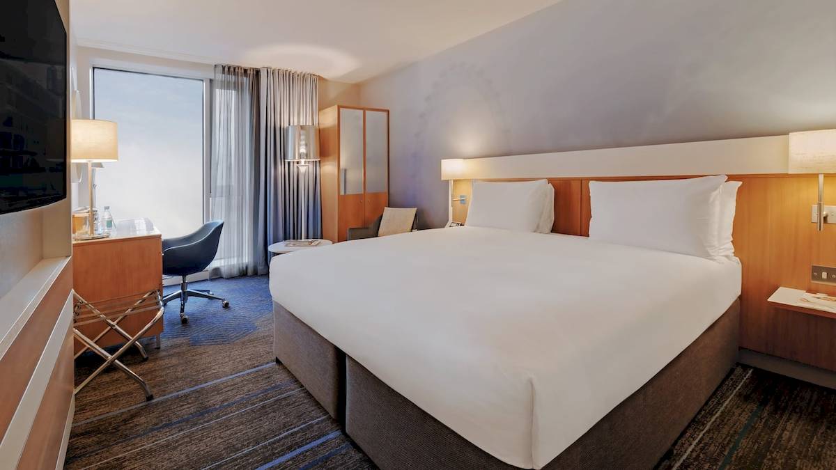 DoubleTree by Hilton Tower of London