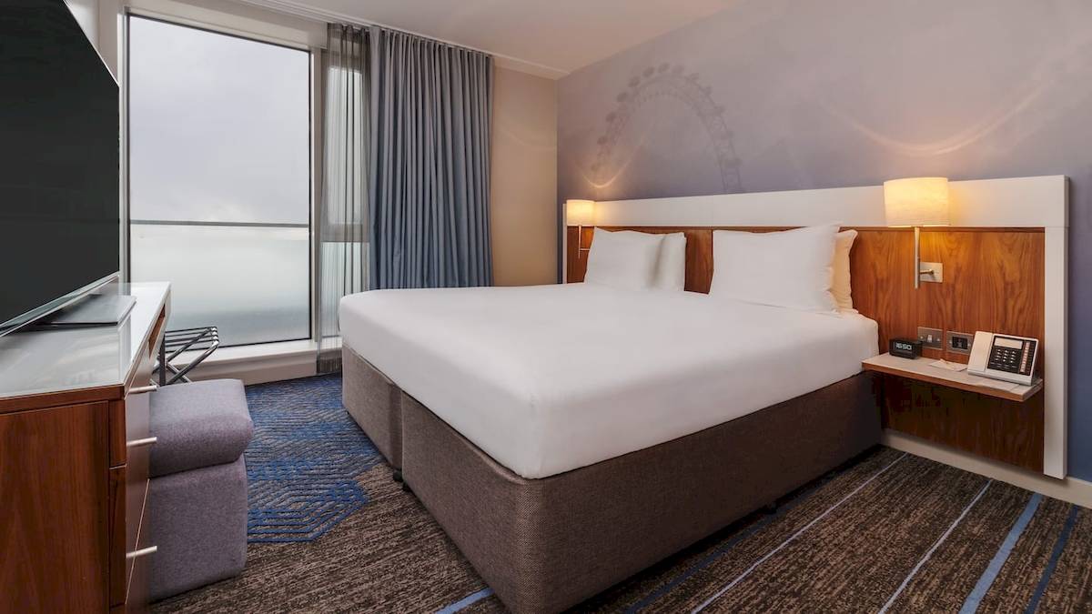 DoubleTree by Hilton Tower of London