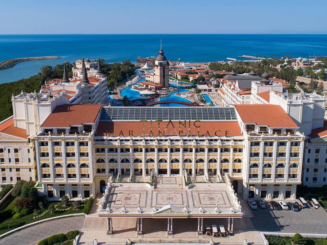 Titanic Mardan Palace in Lara