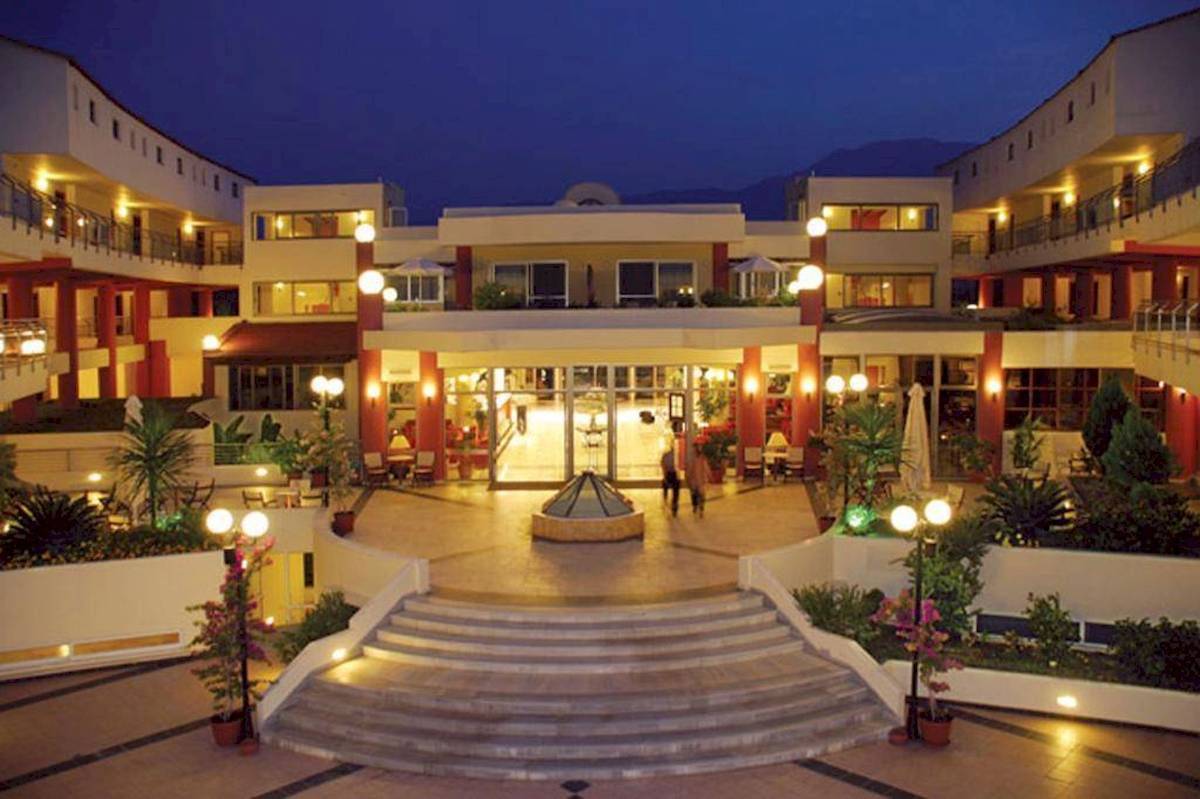 Hydramis Palace Beach Resort in Kreta