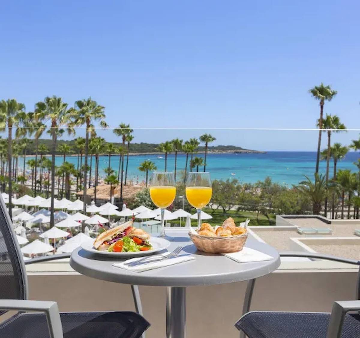Hotel Mediterráneo in Sa Coma