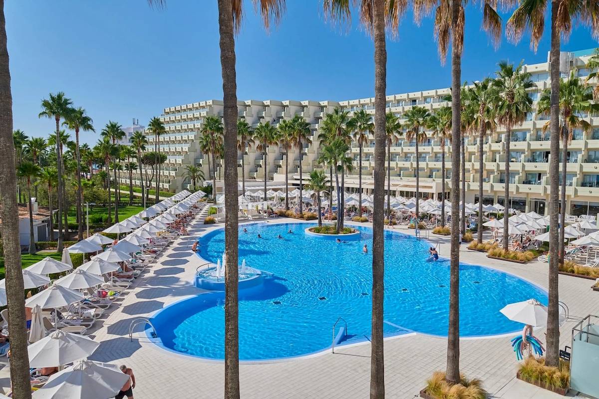 Hotel Mediterráneo in Sa Coma