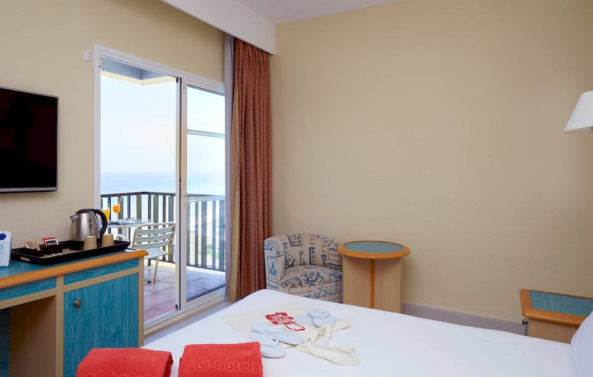 Sol Milanos Pinguinos Hotel in Menorca