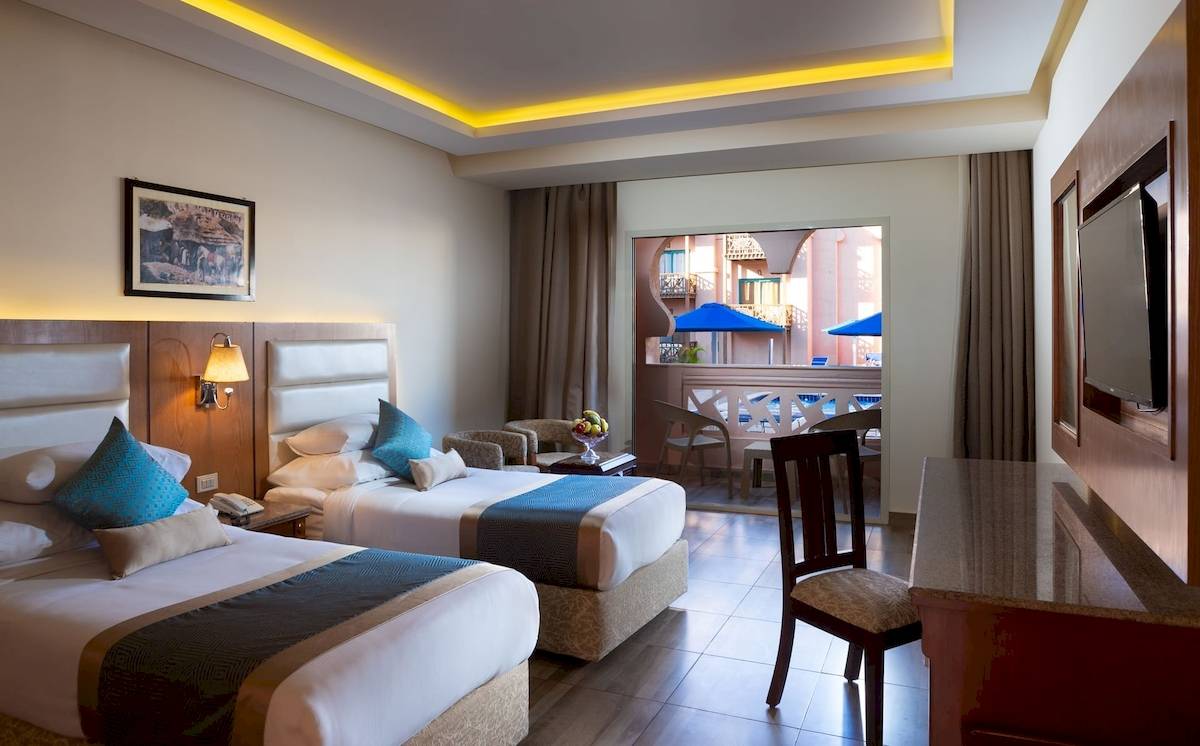 Doppelzimmer mit Balkon im Pickalbatros Aqua Park Resort - Hurghada