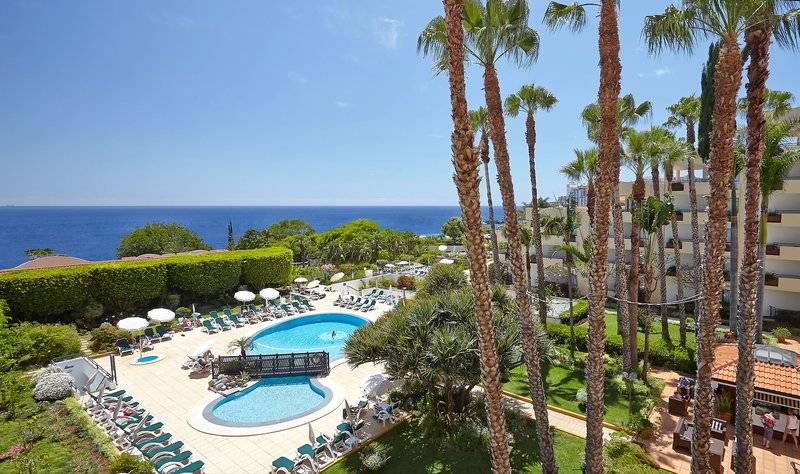Suite Hotel Eden Mar in Madeira