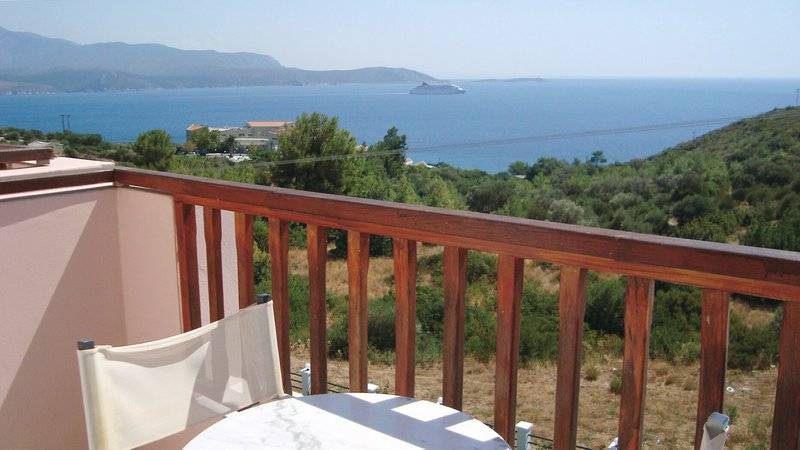Naftilos Boutique Hotel in Samos