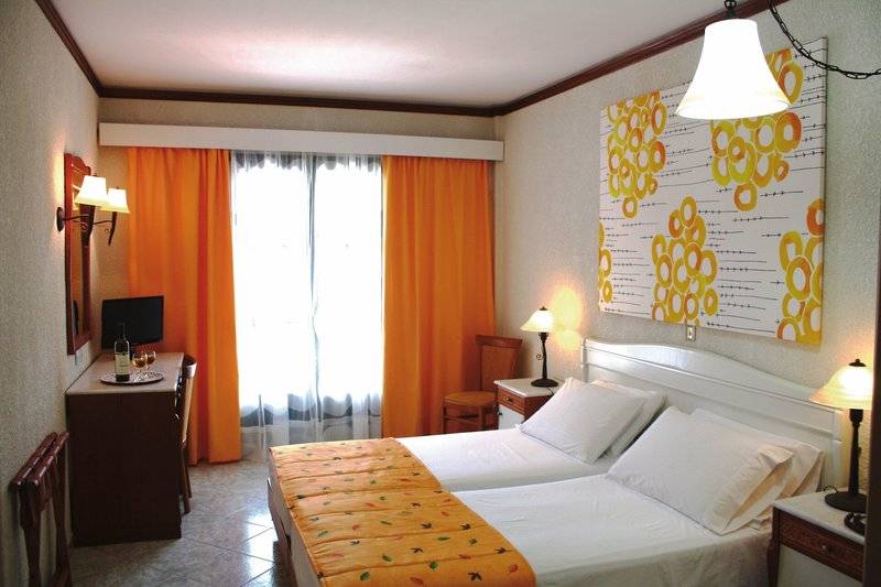 Hydrele Beach Hotel & Village in Samos