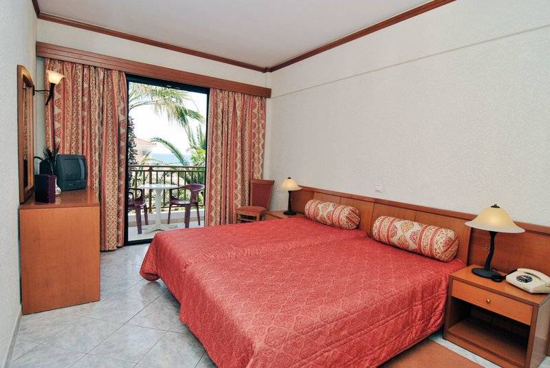 Hydrele Beach Hotel & Village in Samos