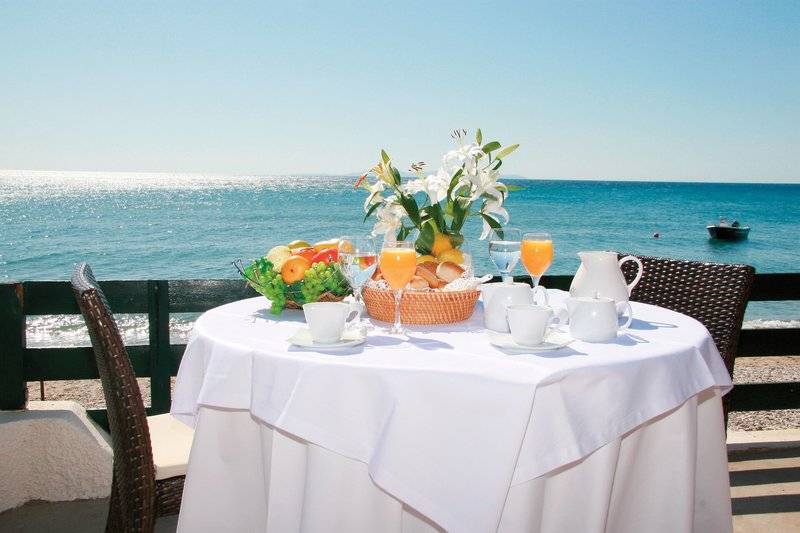 Hydrele Beach Hotel & Village in Samos