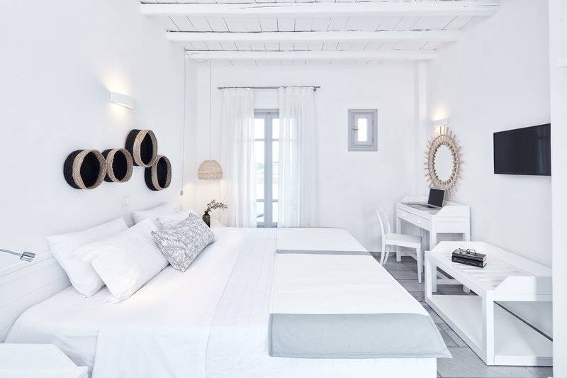 Mr and Mrs White Paros Hotel