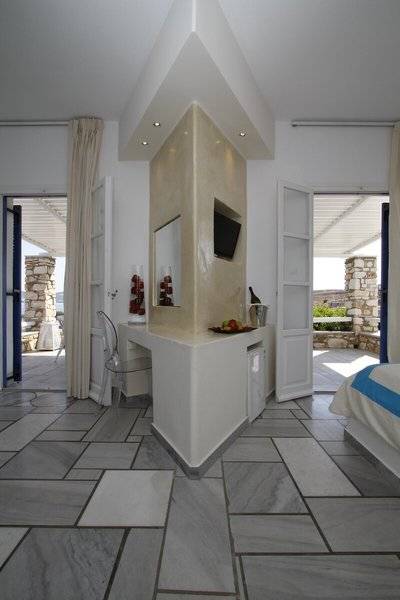 Paros Agnanti Resort & Spa in Paros