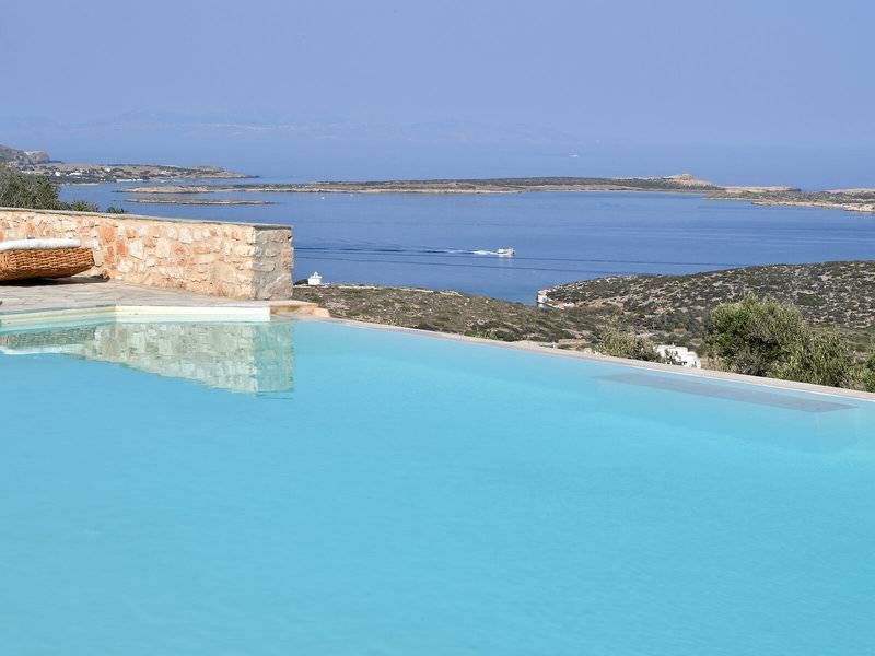 Mythic Hotel in Paros