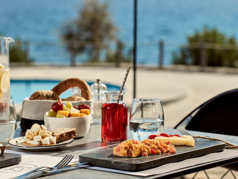 Poseidon of Paros Hotel & Spa in Paros