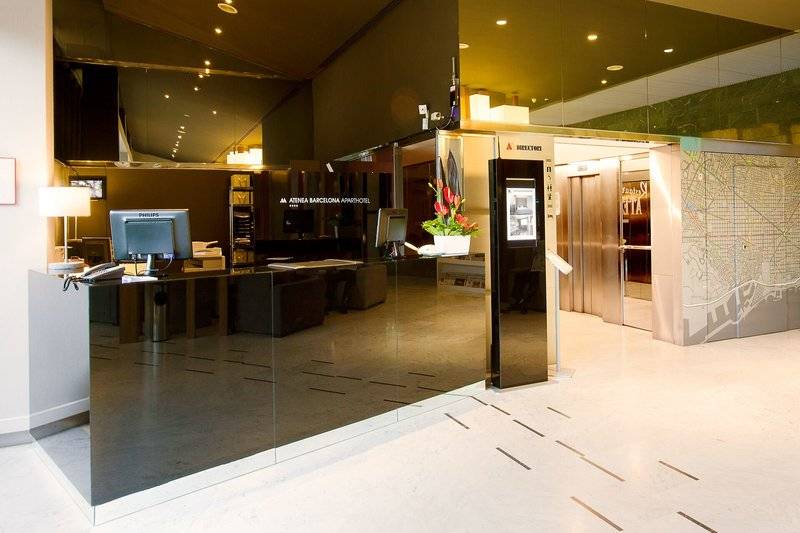 Atenea Barcelona Aparthotel in Barcelona