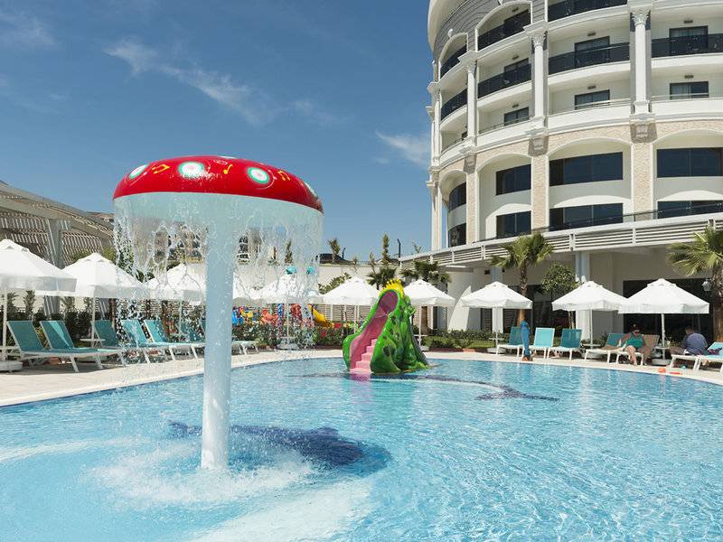 Diamond Premium Hotel & Spa - Side