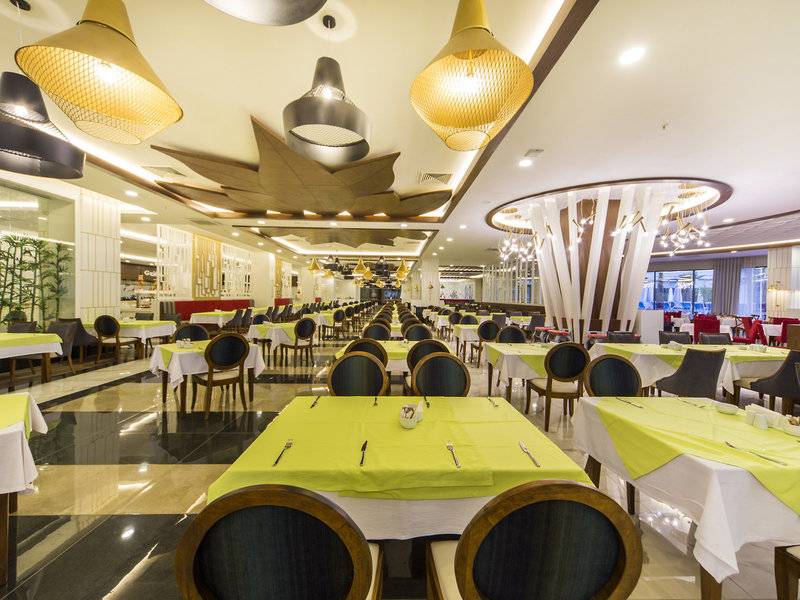 Diamond Premium Hotel & Spa - Side