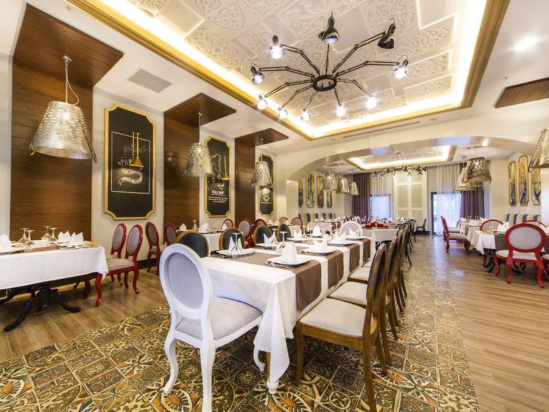 Diamond Premium Hotel & Spa - Side