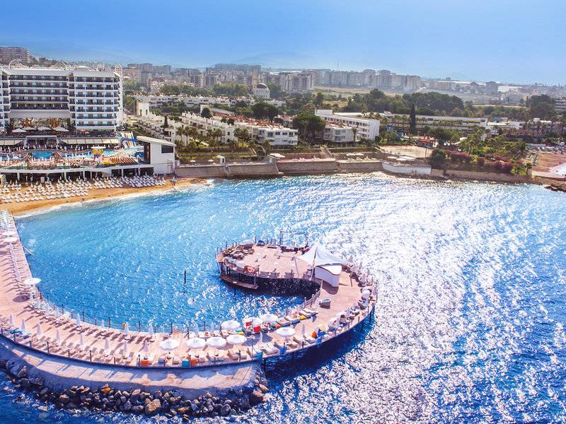 Azura Deluxe Resort & Spa - Alanya