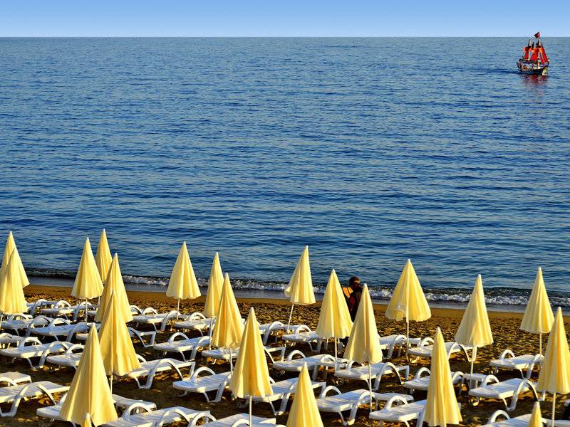 Azura Deluxe Resort & Spa - Alanya