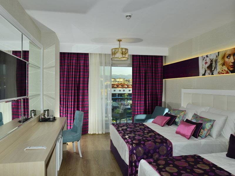 Azura Deluxe Resort & Spa - Alanya