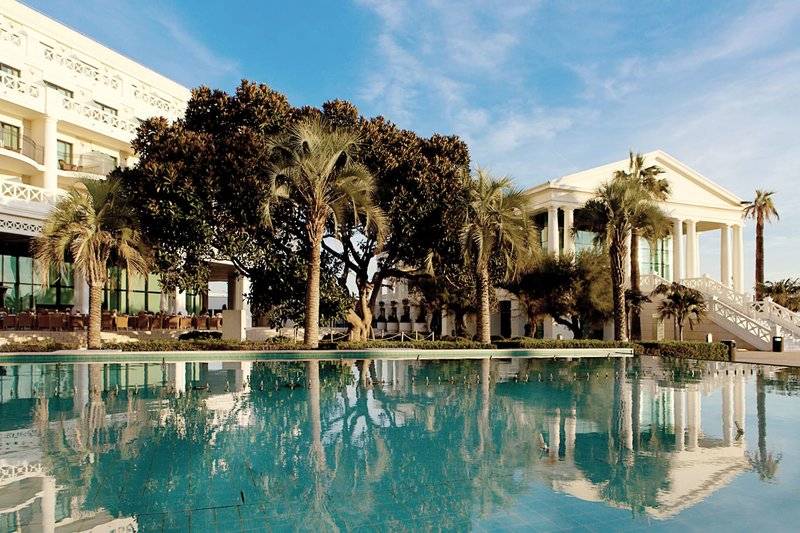 Las Arenas Balneario Resort in Valencia