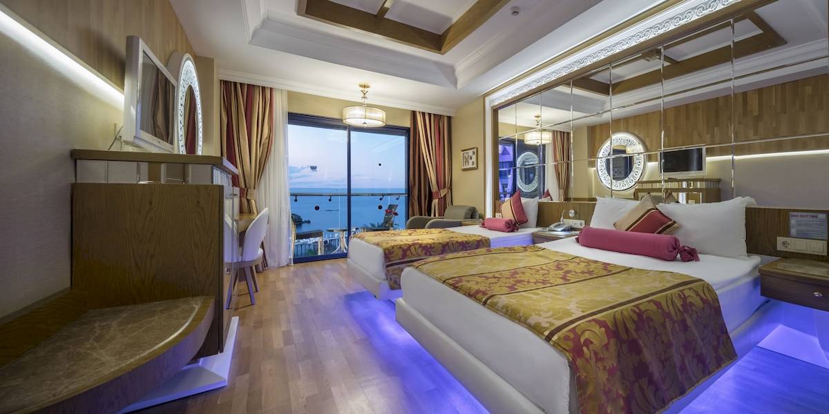 Granada Luxury Okurcalar Hotel