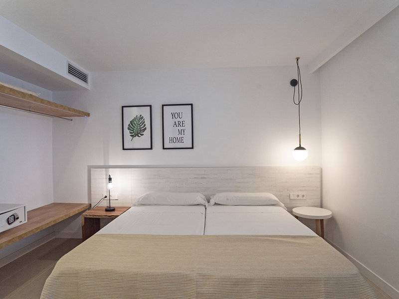 Apartamentos Es Pujols
