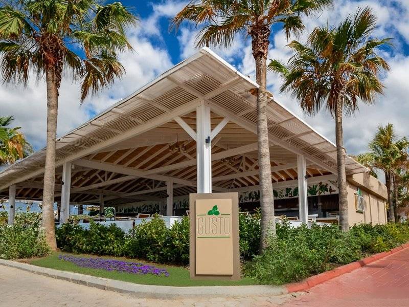 Venezia Palace Deluxe Resort Hotel