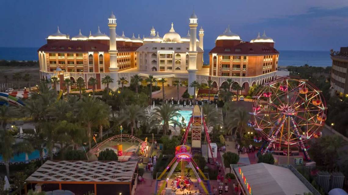 Royal Taj Mahal in Antalya, Aussenansicht des Hotels