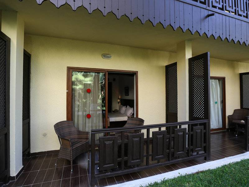 Paradis Palace