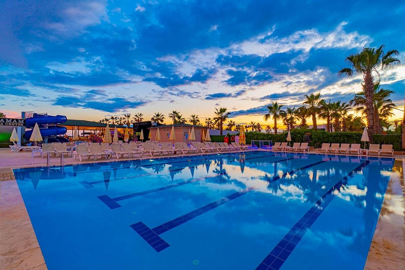 Club Wasa Holiday Village - Side