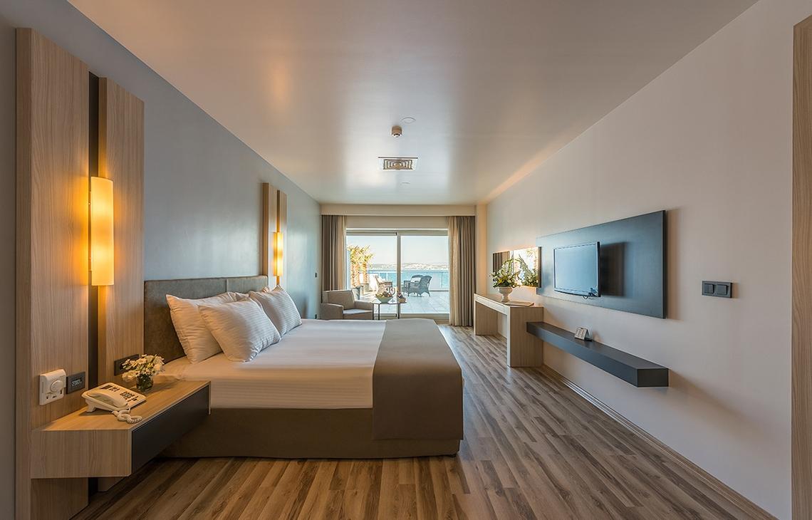 Hotelzimmer im Altin Yunus Hotel & Spa mit Blick auf das Meer.