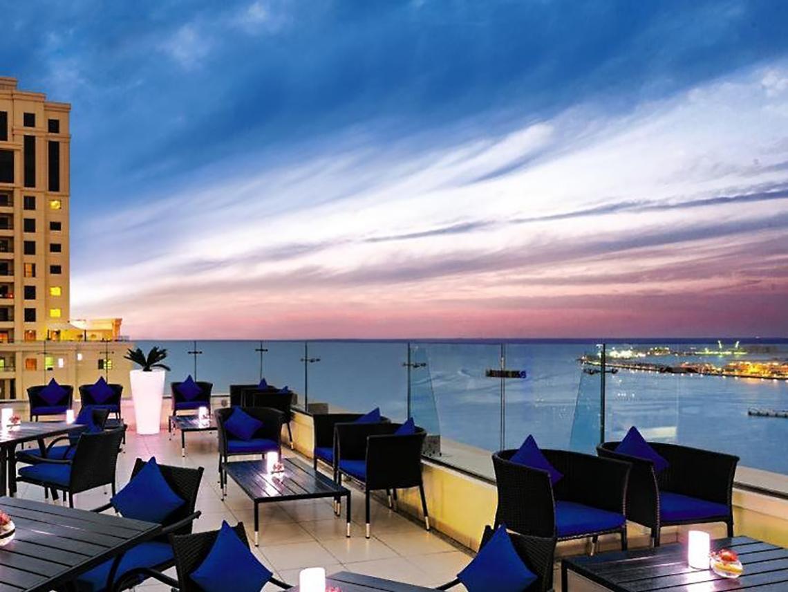 Aussicht vom Dachgarten des Delta Hotels by Marriott Jumeirah Beach in Dubai