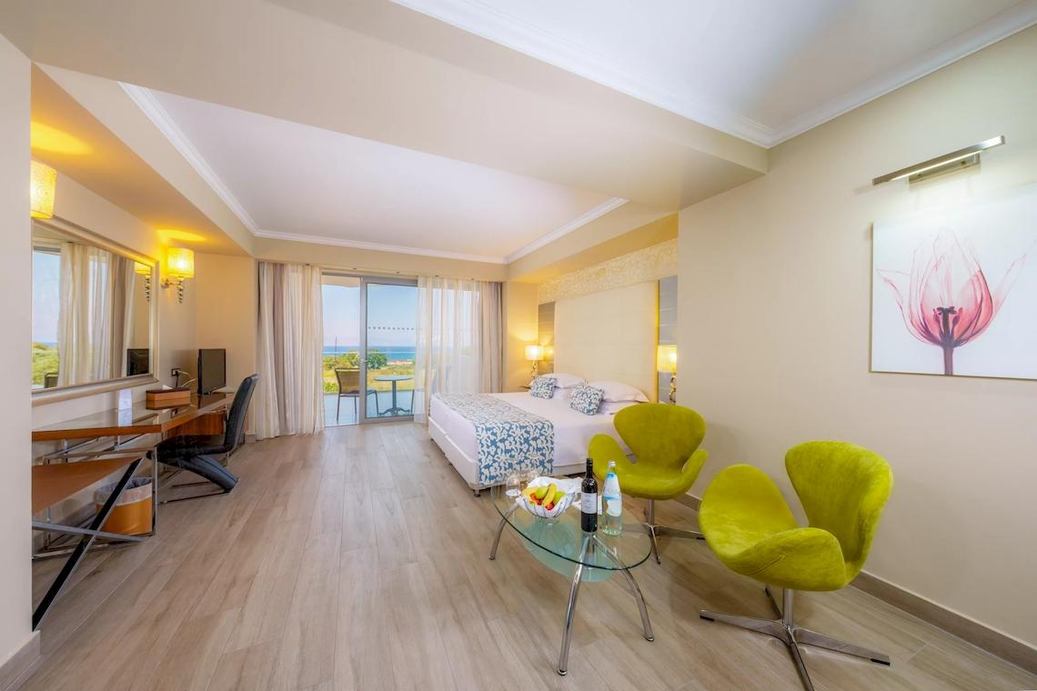 Suite Zimmer mit Meerblick im Atrium Platinum Luxury Resort Hotel & Spa